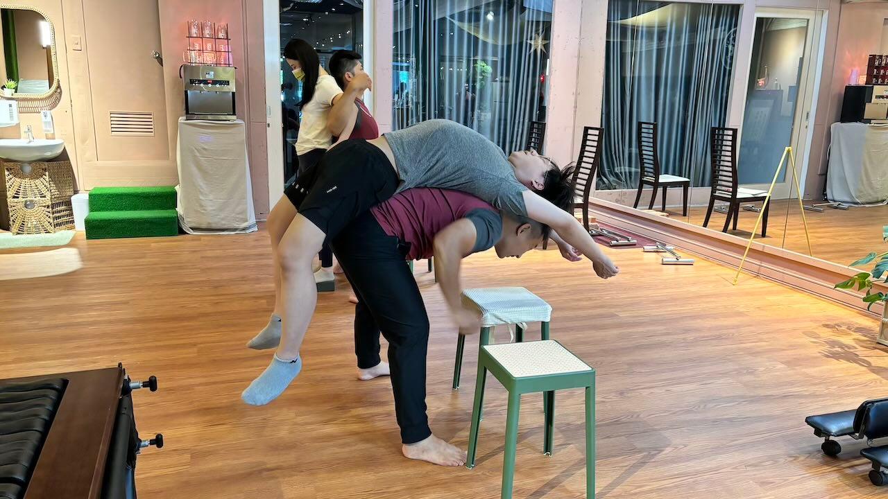 鄭骨館體雕中心