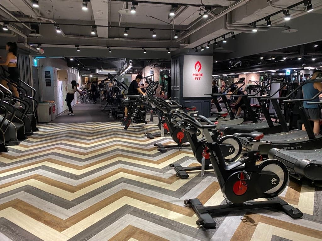 MORE FIT 松江南京店