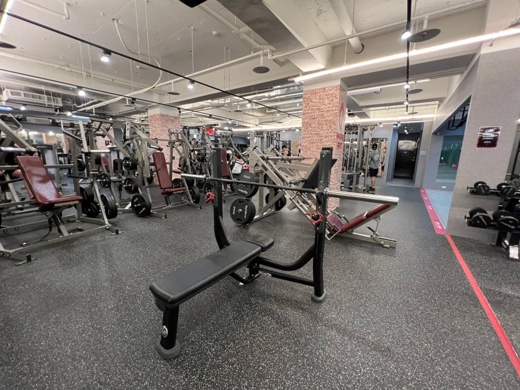 MORE FIT 萬芳店