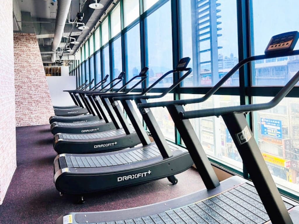 MORE FIT 七張店