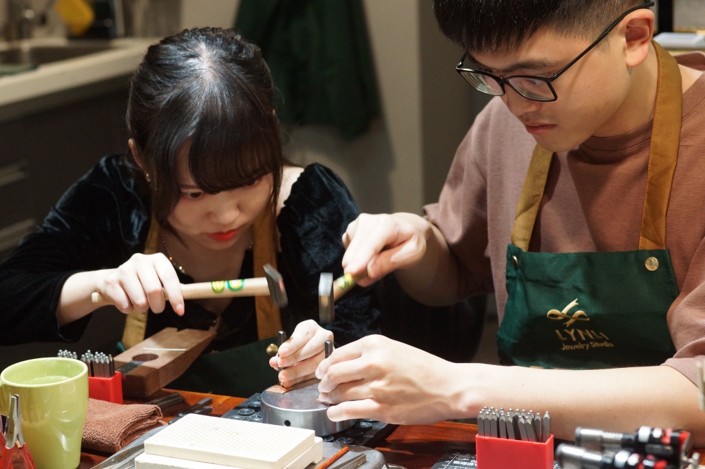 【畢業禮物懶人包】畢業禮物還能這樣送！給大學生 10 件畢業前一定要做的事 177