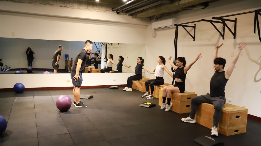 【Wero Fitness 混合健身中心評價】平價且豐富的小班制團課，三間場館任你上 1