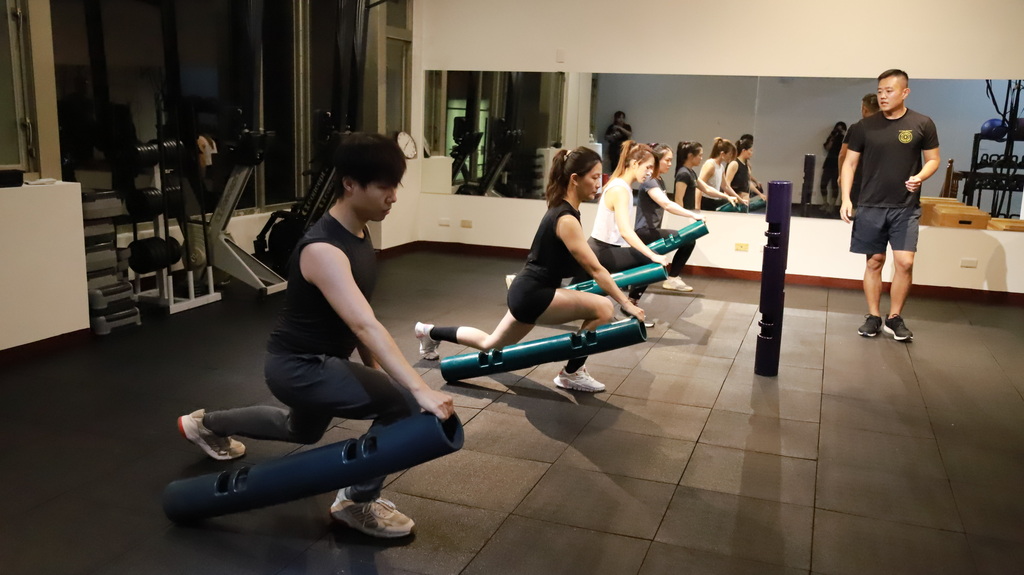 【Wero Fitness 混合健身中心評價】平價且豐富的小班制團課，三間場館任你上 25